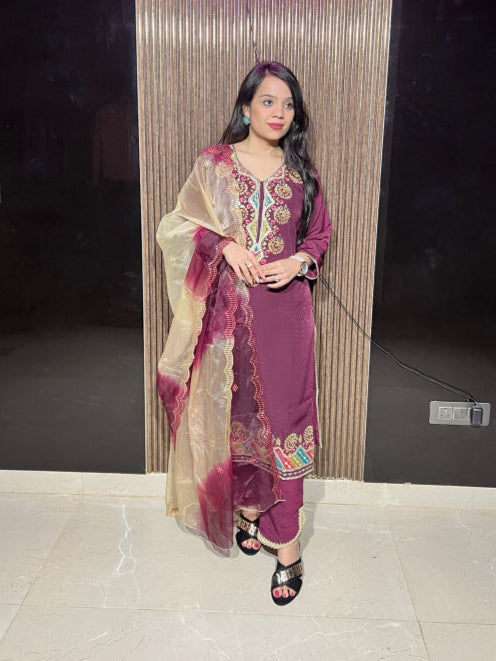 SUMMER SUIT WITH WORK RC147