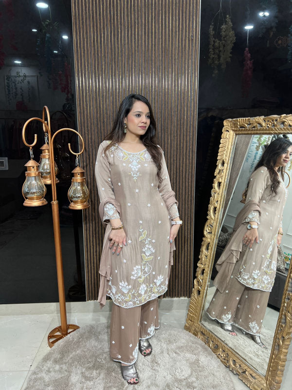 FLOWER EMBROIDERY SUIT RC188