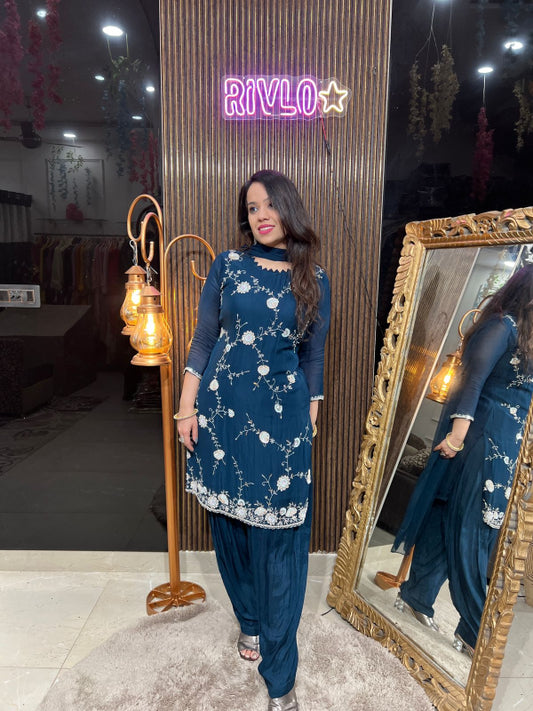 ✨Farshi Salwar Midnight Blossom Embroidered Suit Set ✨ RC268