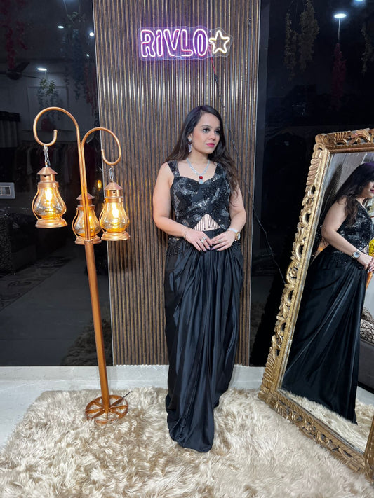 ✨ Steal the spotlight with this contemporary designer drape outfit. ✨ RC343