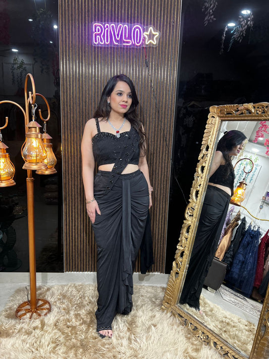 BLACK EMBLISHED DRAPE RC475