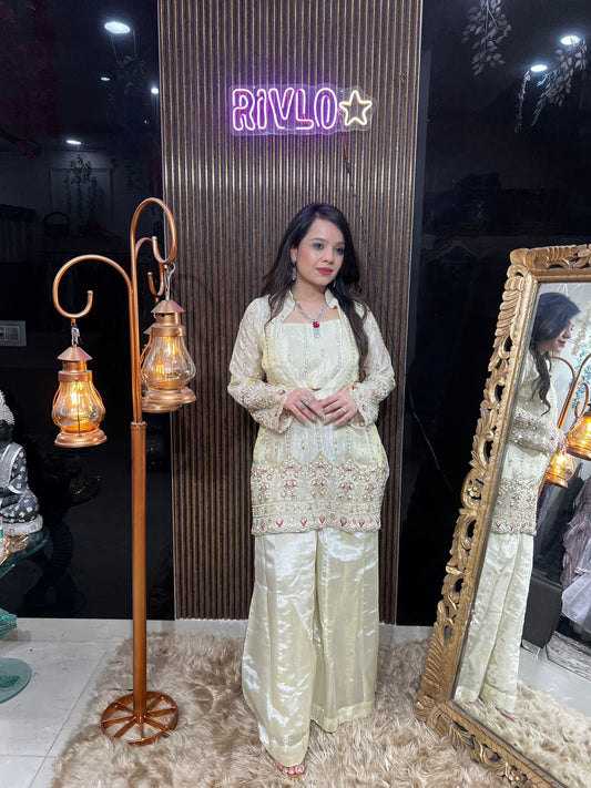 🌸✨ Blush Royale And Ivory Bustier Set ✨🌸 RC493