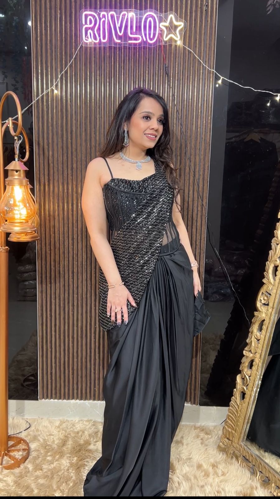 ✨ Indo-Western Ruffle Drape Set RC395