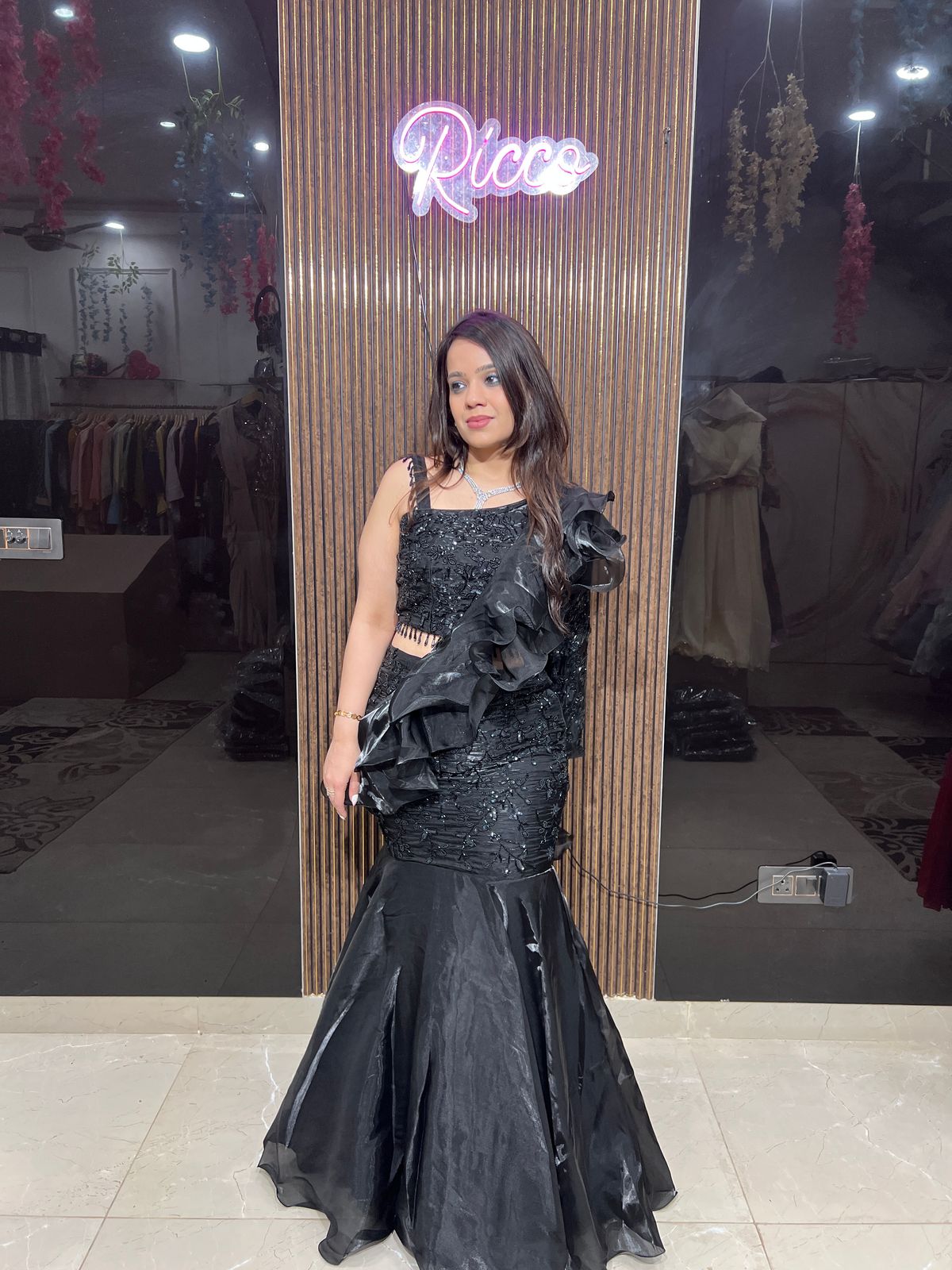 FISHCUT LEHENGA WITH DRAPE DUPATTA RC50