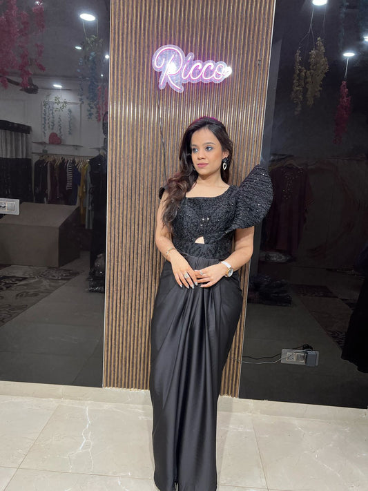 Beautiful Party Wear Gown RC35