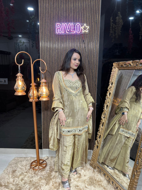 ✨ Golden Embroidered 3PIECE Suit Set ✨RC284
