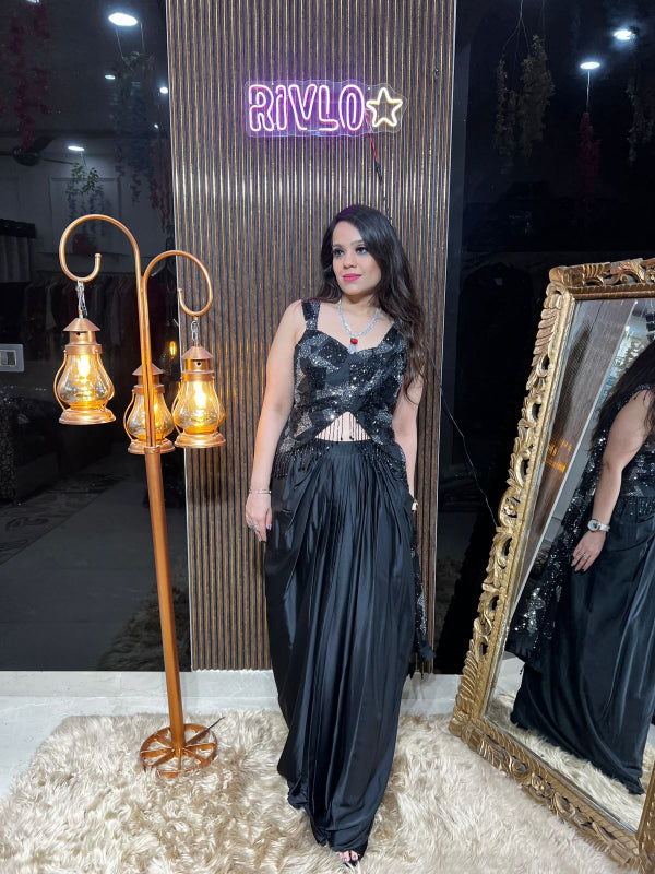 ✨ Steal the spotlight with this contemporary designer drape outfit. ✨ RC343