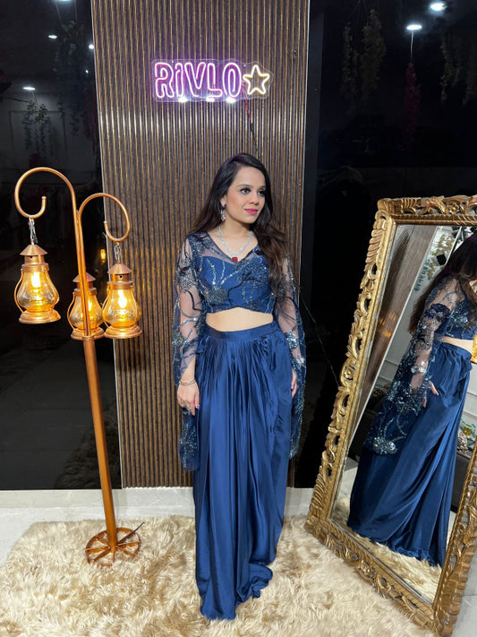 🌟 Make an everlasting impression with this chic designer drape set. 🌟 RC345