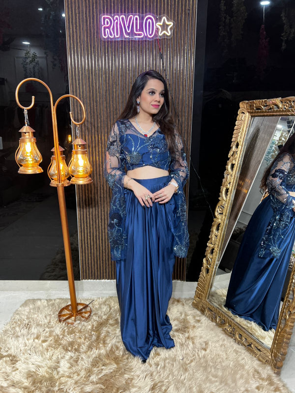 🌟 Make an everlasting impression with this chic designer drape set. 🌟 RC345