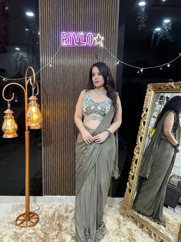 💫 Olive Green Pre-Draped Saree Set by Rivlo Aurum AC02