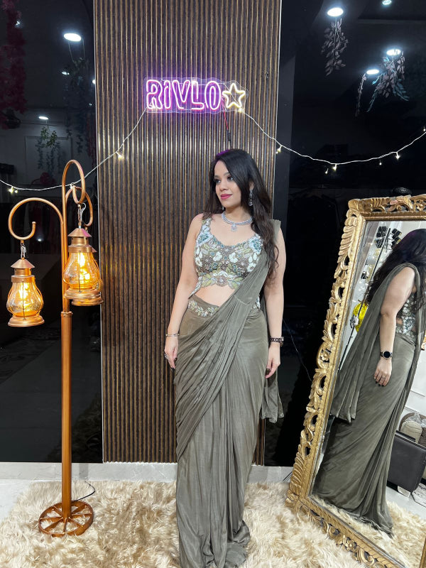 💫 Olive Green Pre-Draped Saree Set by Rivlo Aurum AC02