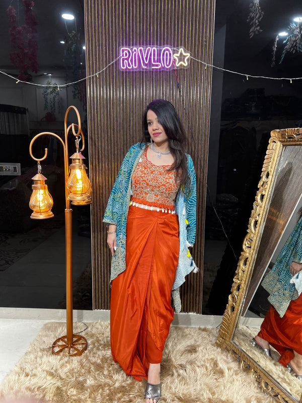 ✨ Dual Shasde Blue And Orange Embroidered Cape & Skirt Indo-Western Set RC408