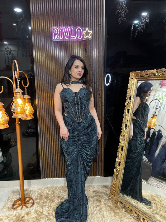 Green And Black Suede Stylish 2 piece indo cowl dress with chocker dupatta RC480