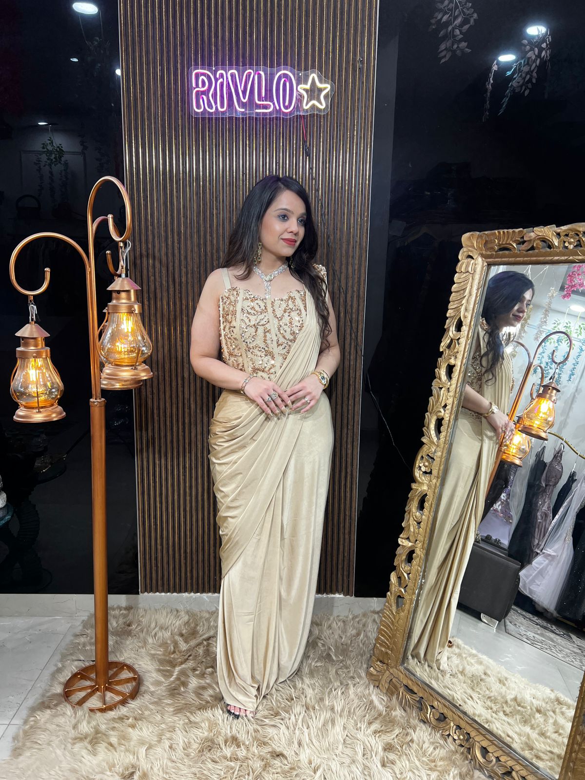 Beige And Teal Blue Draped Saree RC496