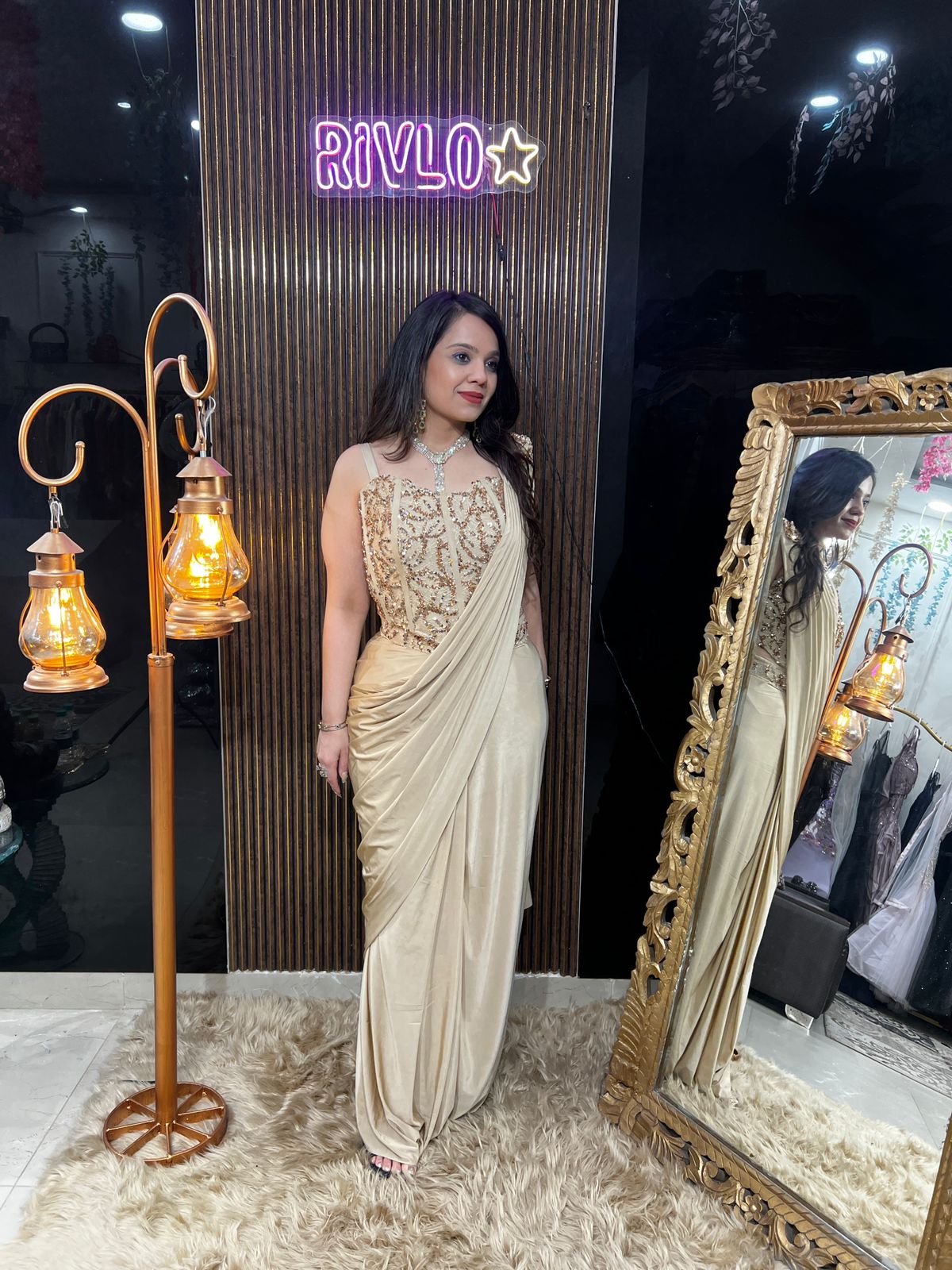 Beige And Teal Blue Draped Saree RC496