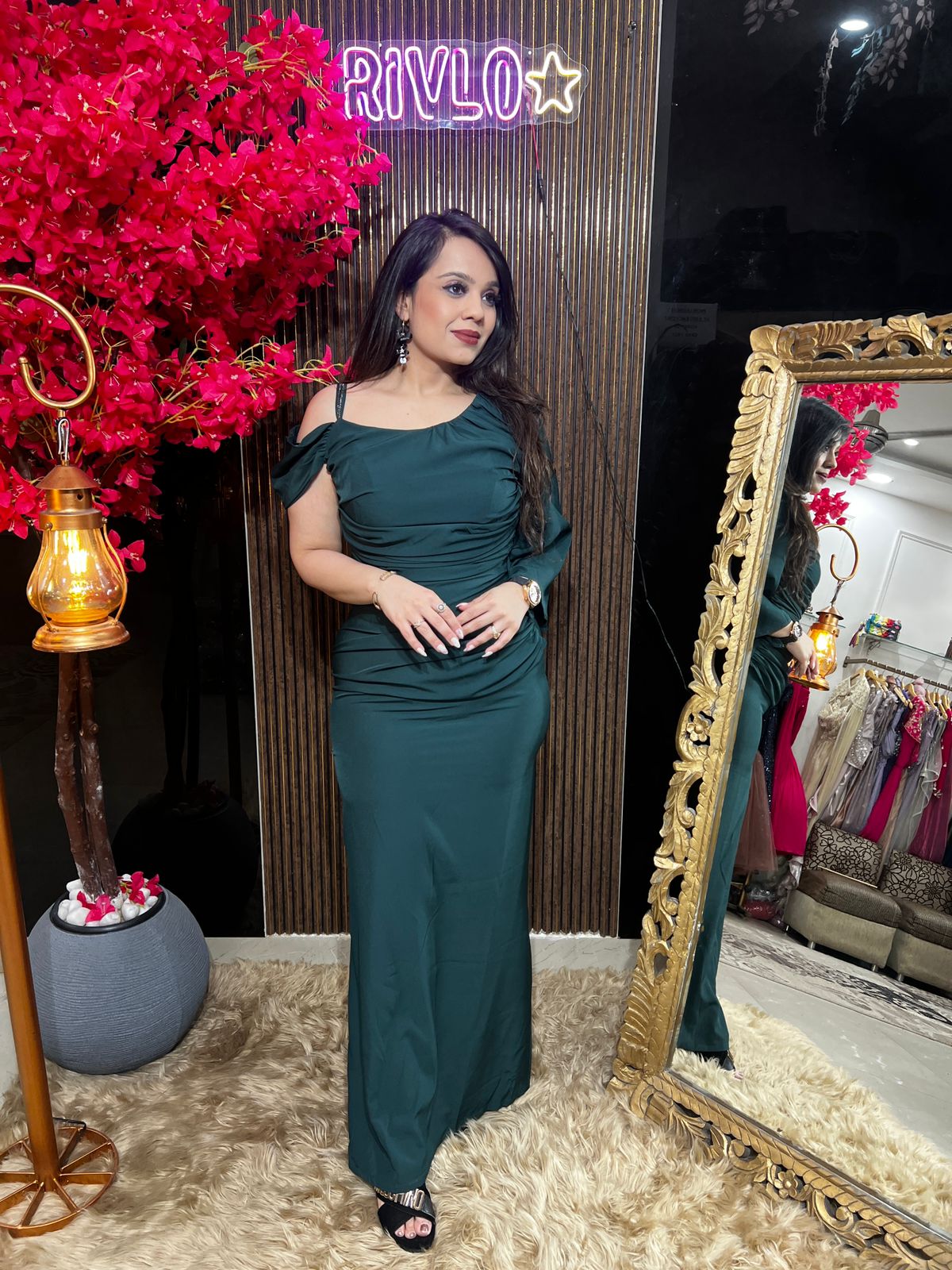 Smart Easywear Gown WC45