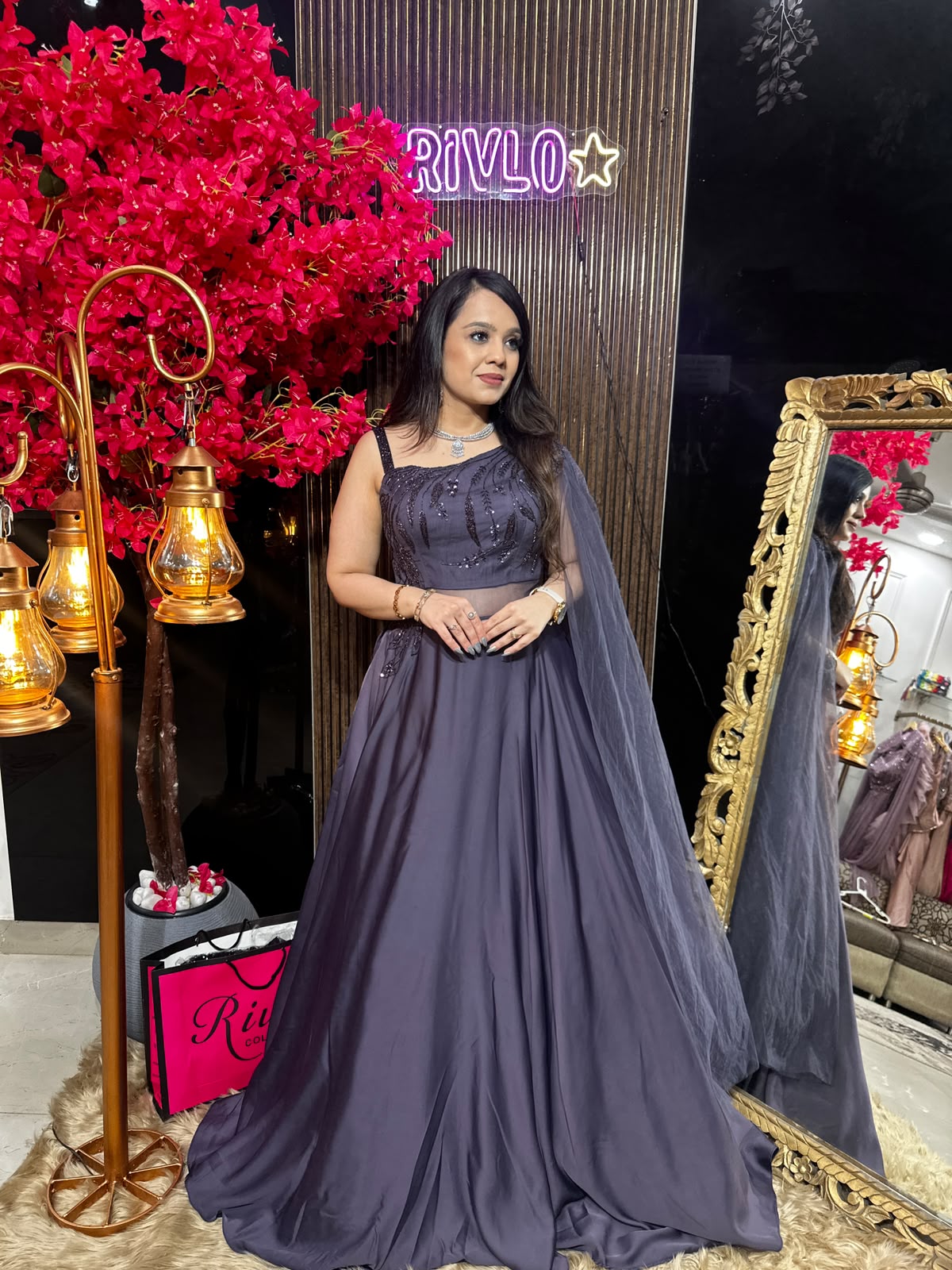 🌙 Black & Mauve Embroidered Gown 🌙 RC593
