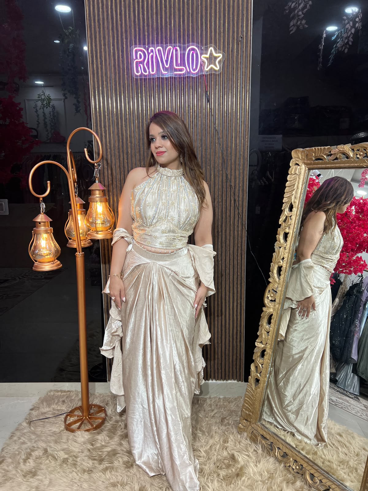Ivory And Rose Gold Serpentine Embellished Drape Set ✨ RC553