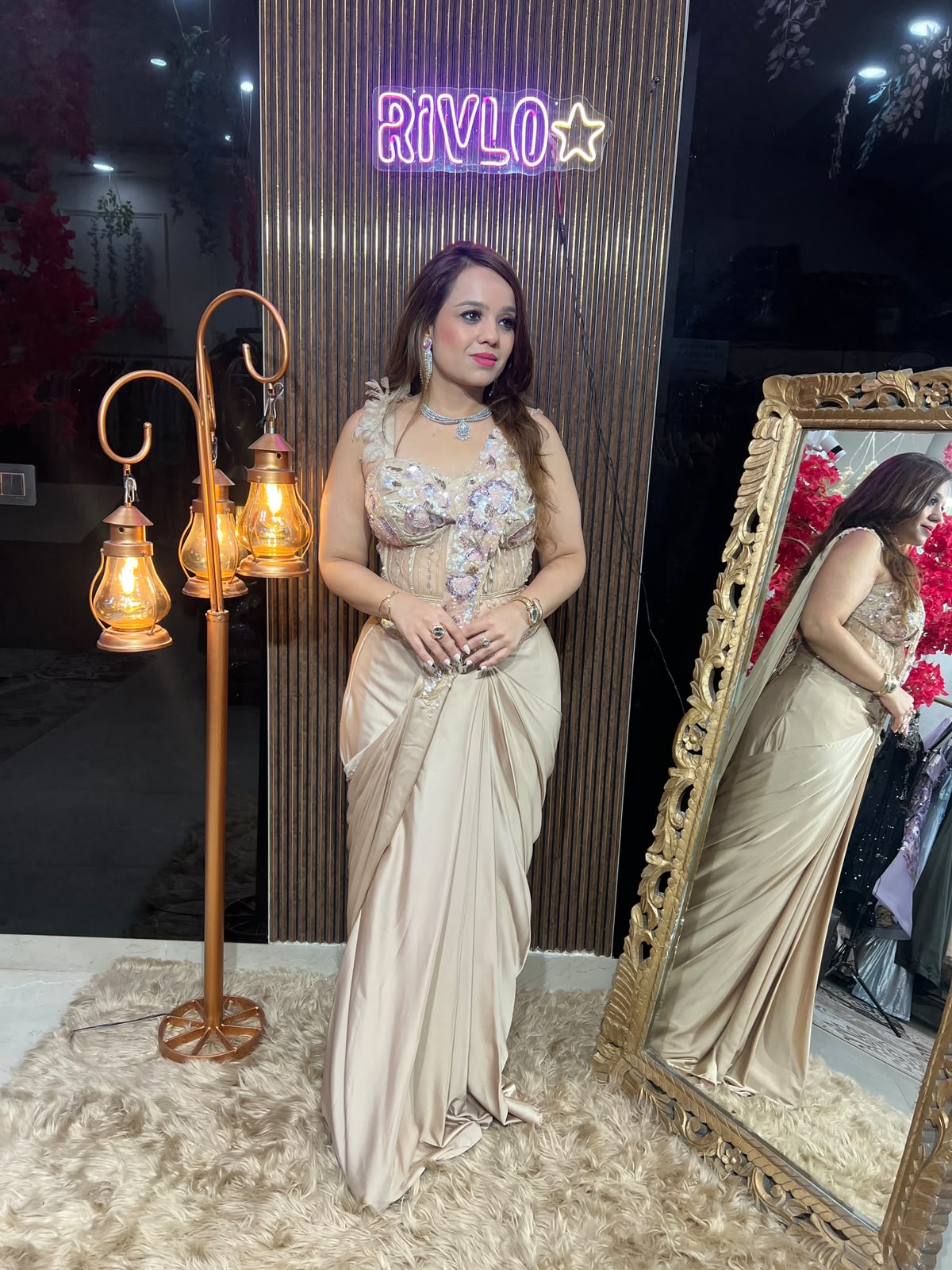 Cream Heavy work drape with guitar dupatta RC621