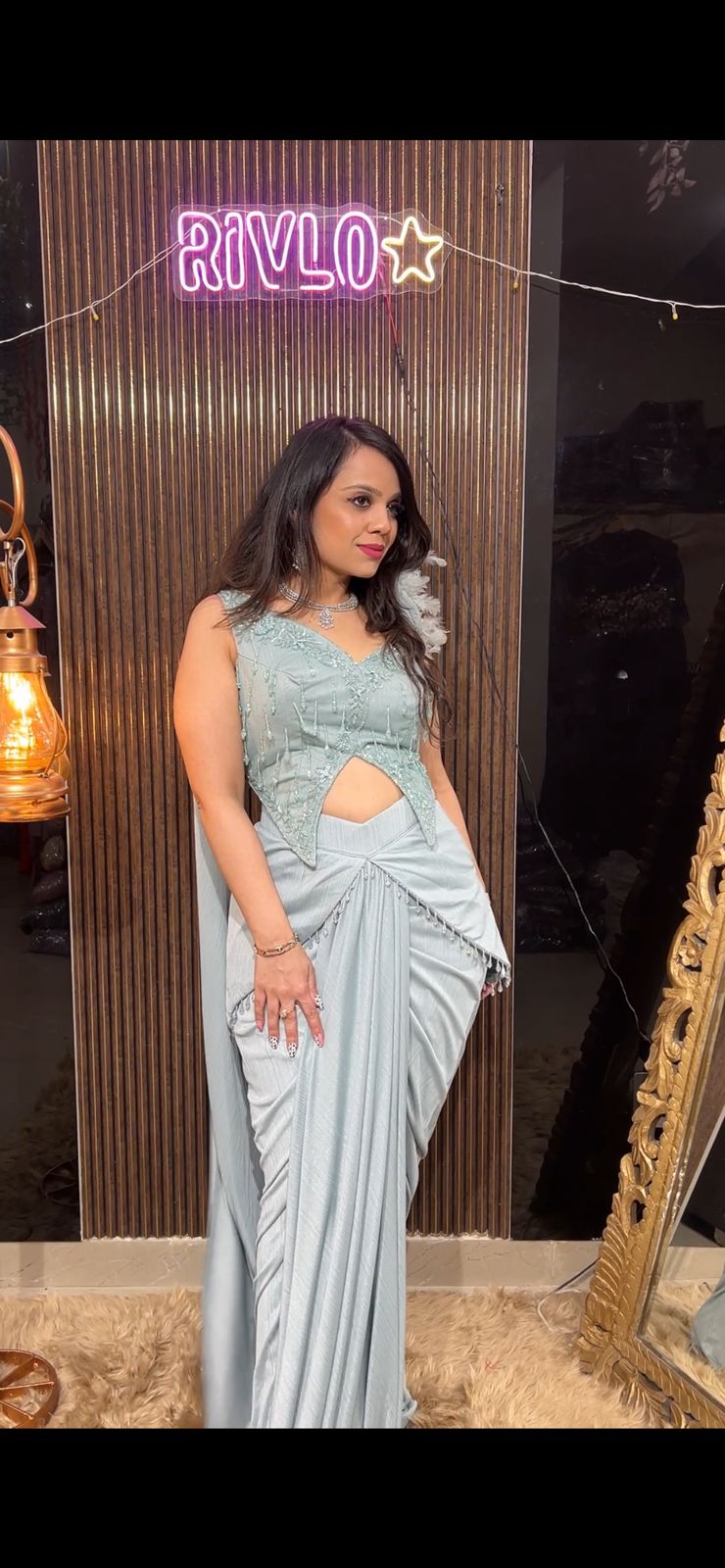 Champagne and mint green Feather-Shoulder Pre-Draped Saree RC429